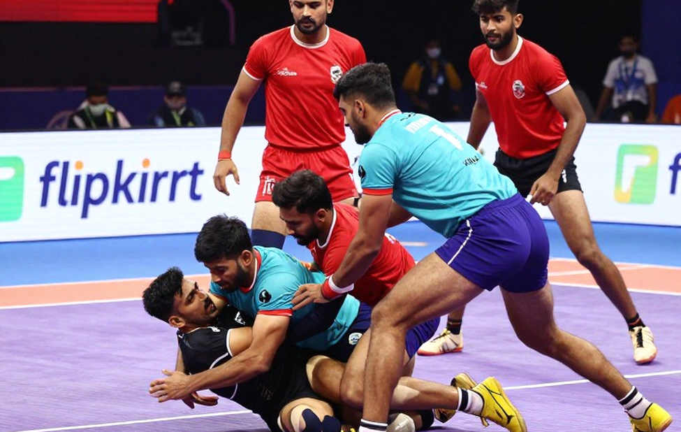 अहमदाबाद में तेरह देश, नौ दिन — और वह कॉलम जो खाली छोड़ दिया गया